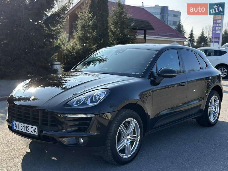 Porsche Macan (2017)