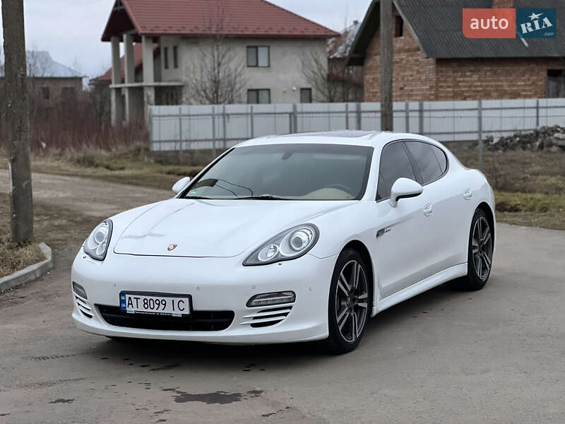 Porsche Panamera (2012)