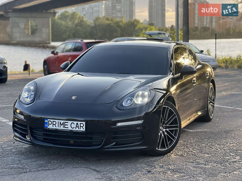 Porsche Panamera (2014)