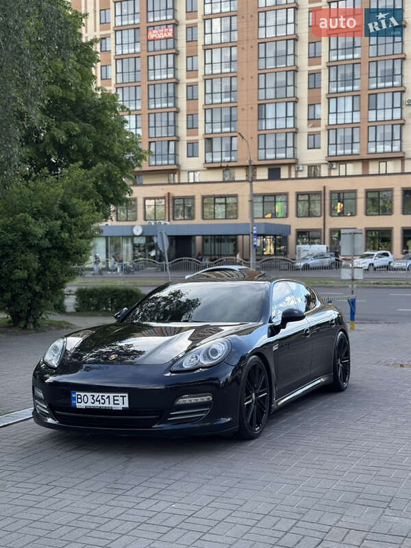Porsche Panamera (2010)
