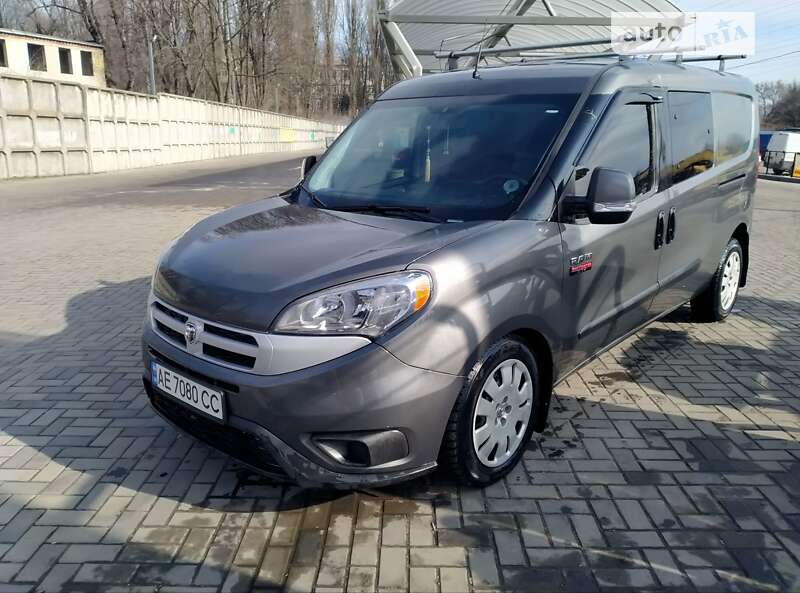 Dodge Ram promaster city (2017)