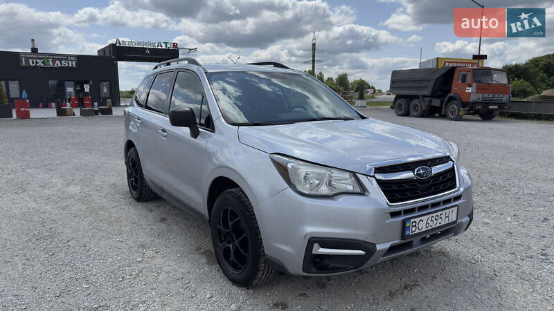 Subaru Forester (2017)