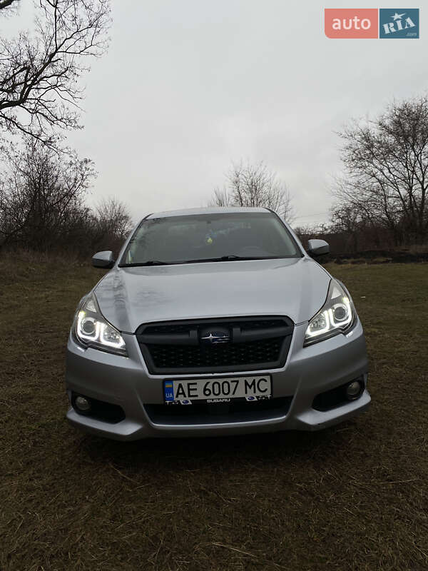 Subaru Legacy (2014)