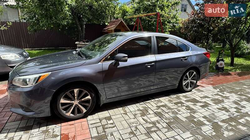 Subaru Legacy (2015)