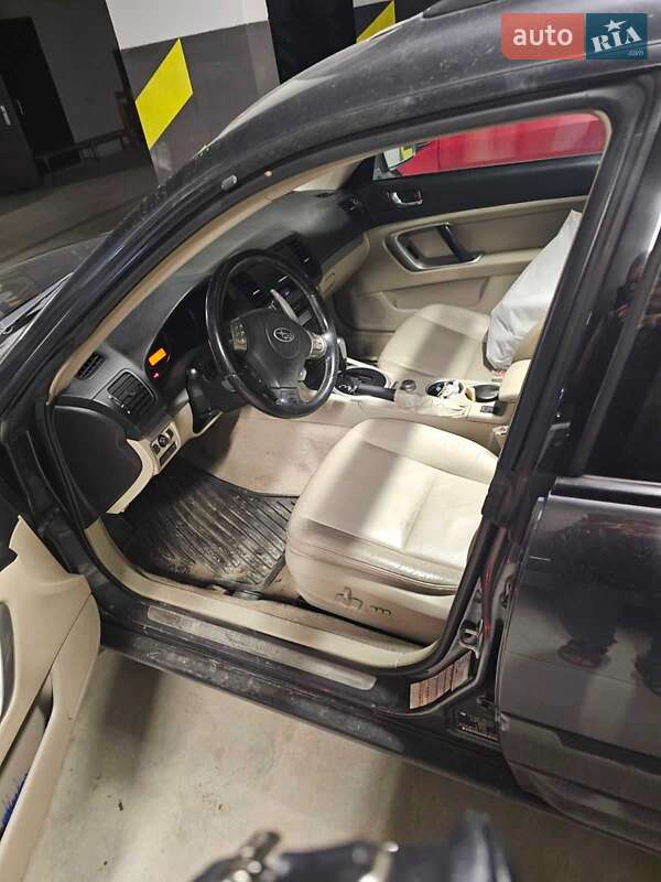 Subaru Outback (2008)