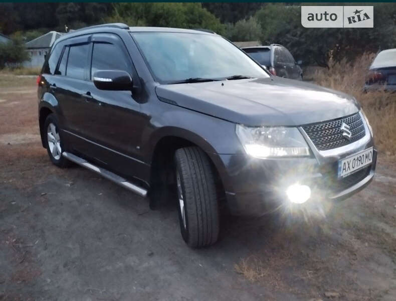 Suzuki Grand vitara (2010)