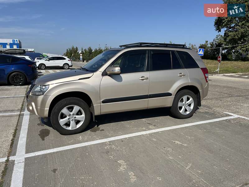 Suzuki Grand vitara (2010)