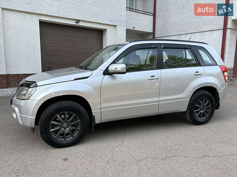Suzuki Grand vitara (2009)