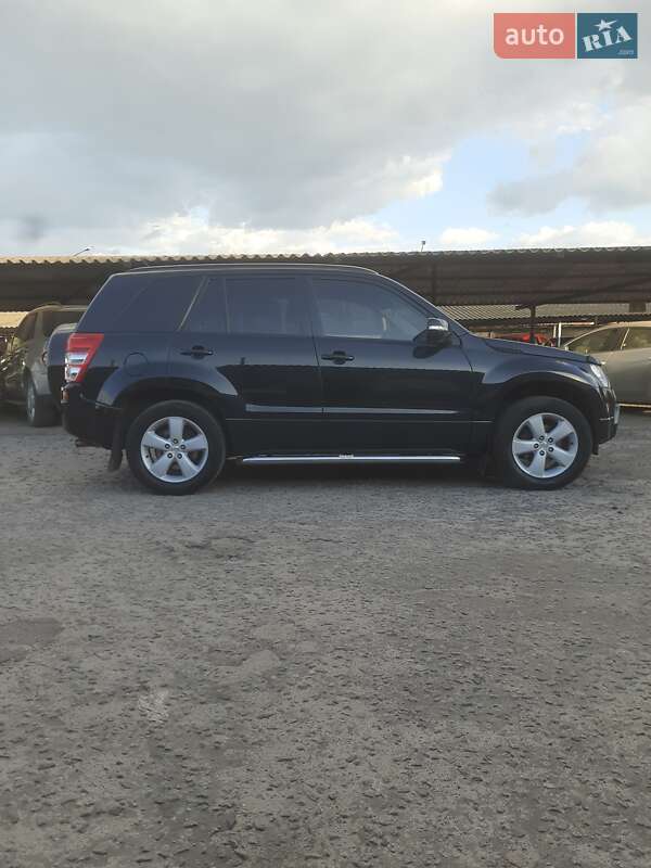 Suzuki Grand vitara (2008)