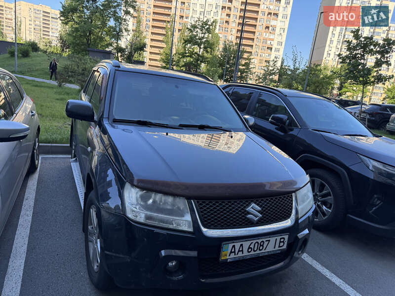 Suzuki Grand vitara (2008)