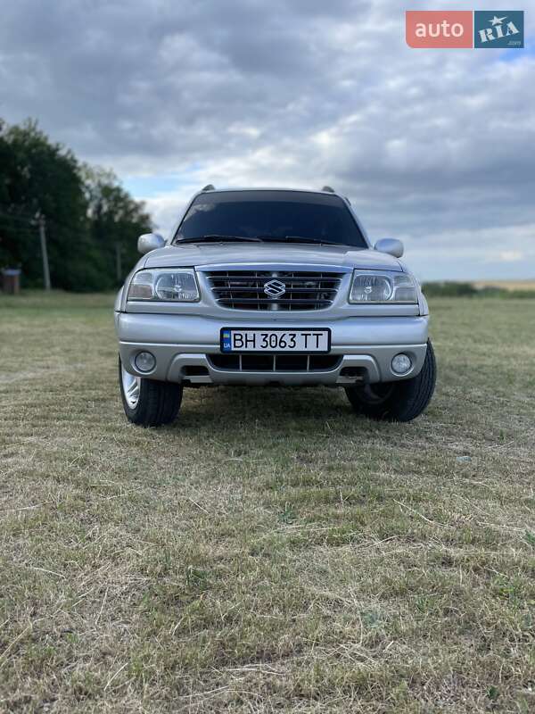 Suzuki Grand vitara (2003)