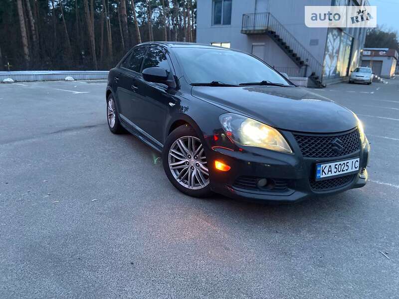 Suzuki Kizashi (2011)