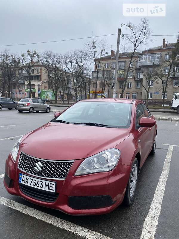 Suzuki Kizashi (2012)