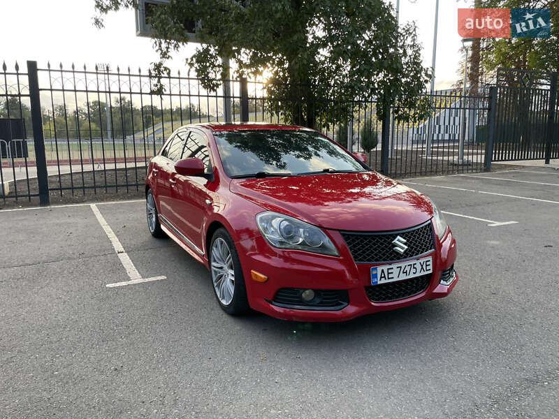 Suzuki Kizashi (2011)