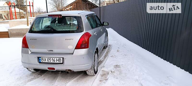 Suzuki Swift (2005)