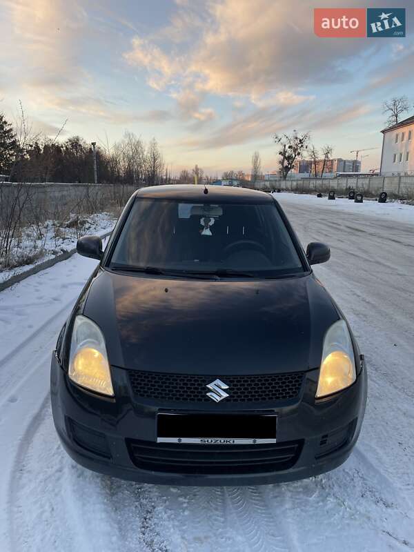 Suzuki Swift (2010)