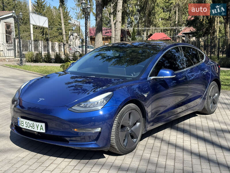 Tesla Model 3 (2018)