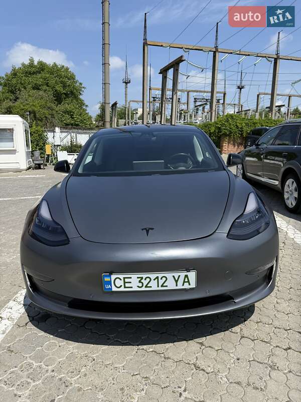 Tesla Model 3 (2018)