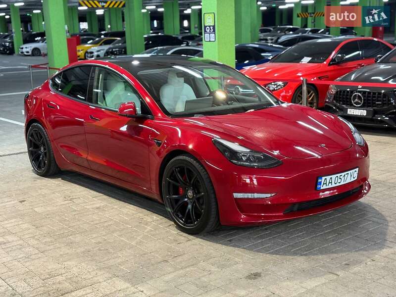 Tesla Model 3 (2022)