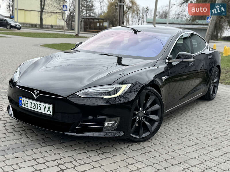 Tesla Model s (2017)