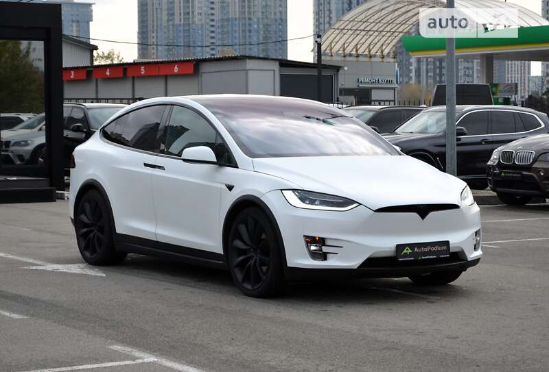 Tesla Model x (2018)