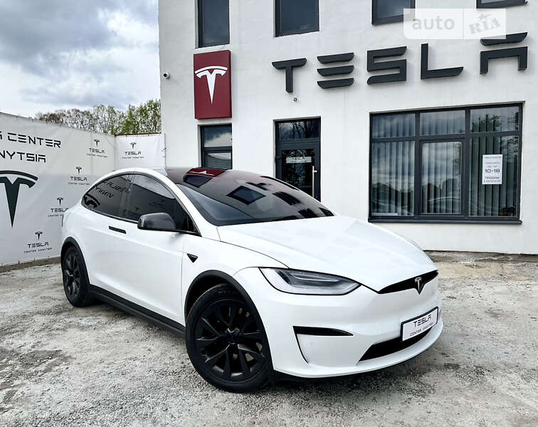 Tesla Model x (2021)