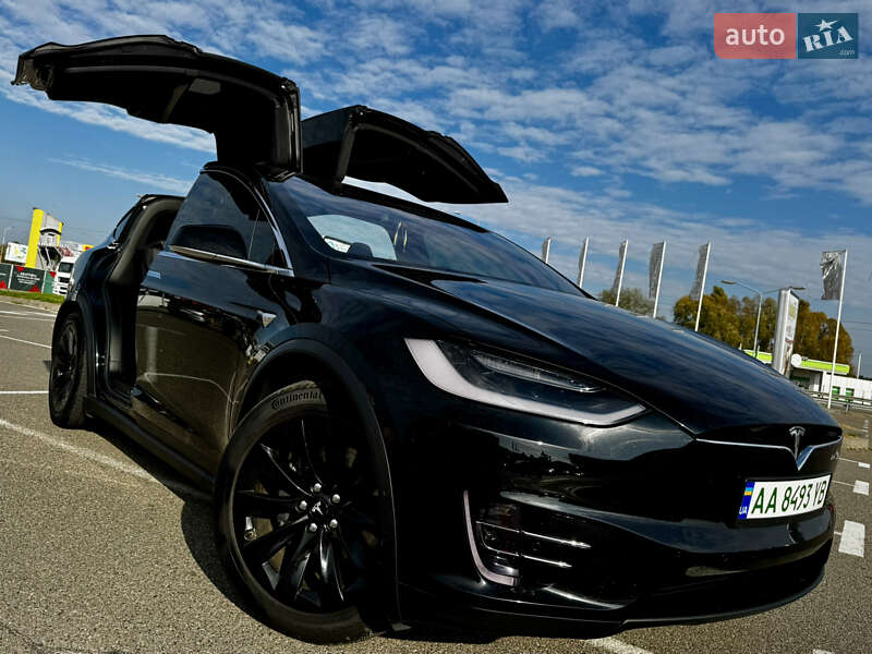 Tesla Model x (2018)