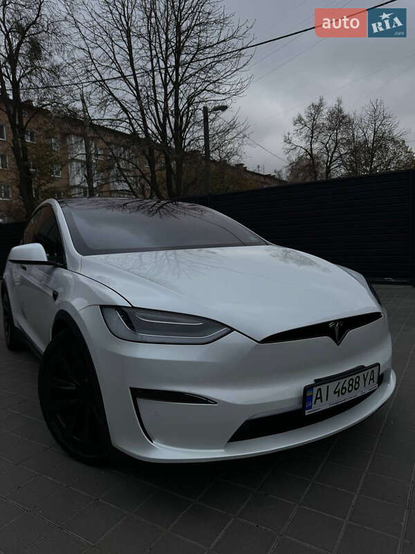 Tesla Model x (2022)