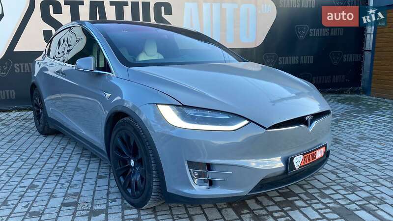 Tesla Model x (2017)