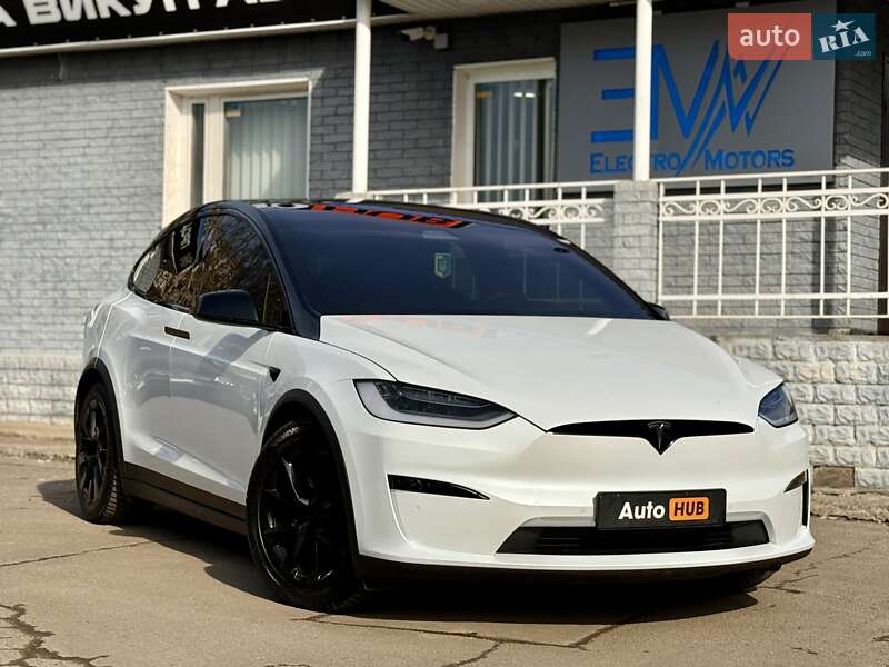 Tesla Model x (2022)