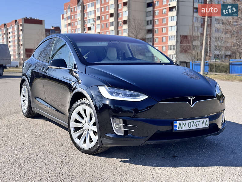 Tesla Model x (2018)