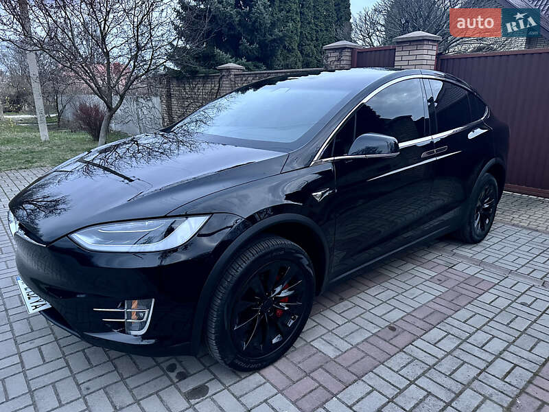 Tesla Model x (2018)