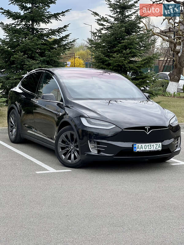 Tesla Model x (2018)