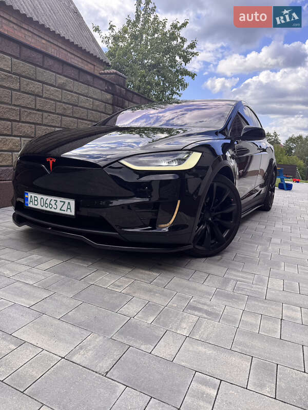 Tesla Model x (2019)