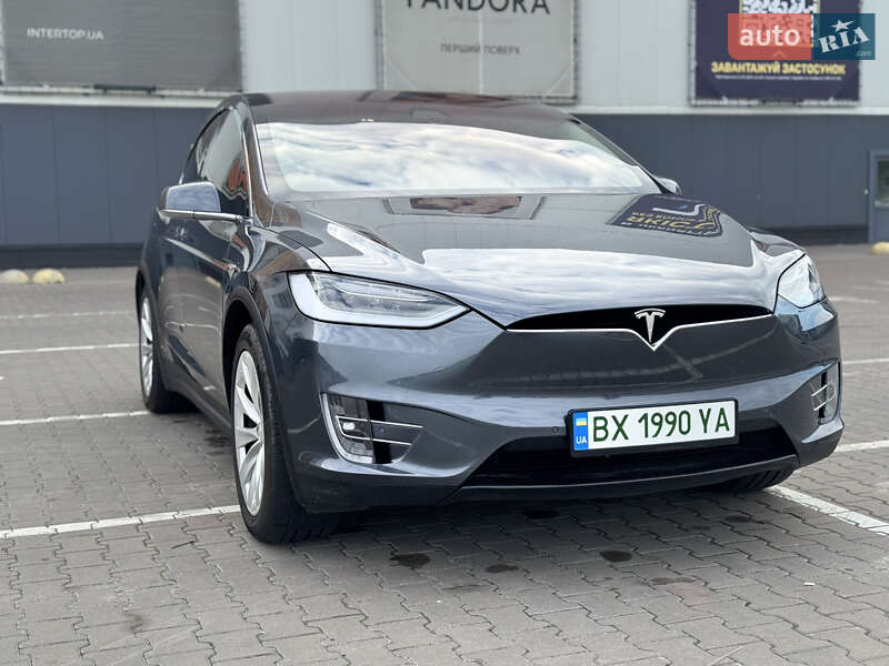 Tesla Model x (2018)