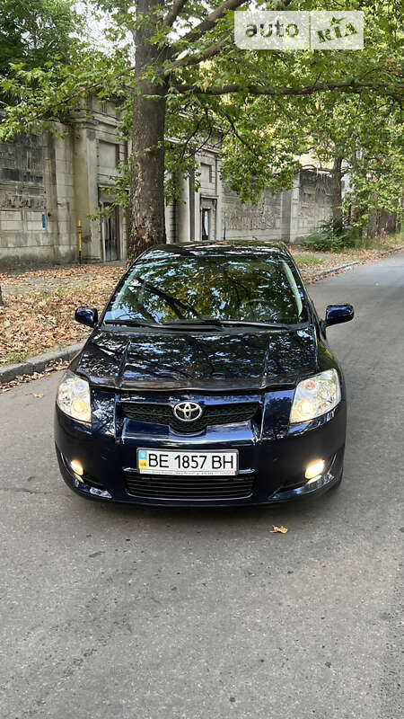 Toyota Auris (2008)