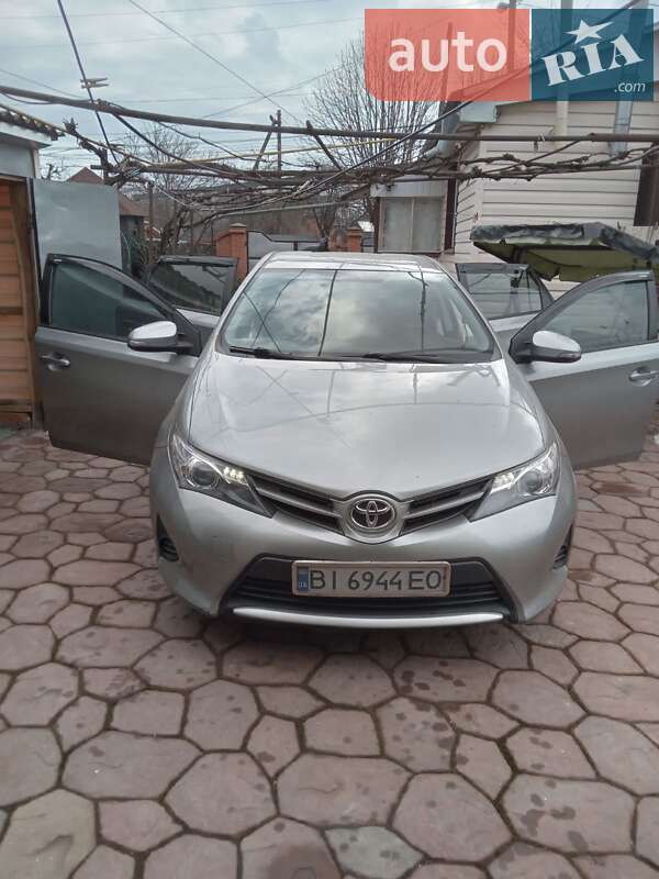 Toyota Auris (2013)