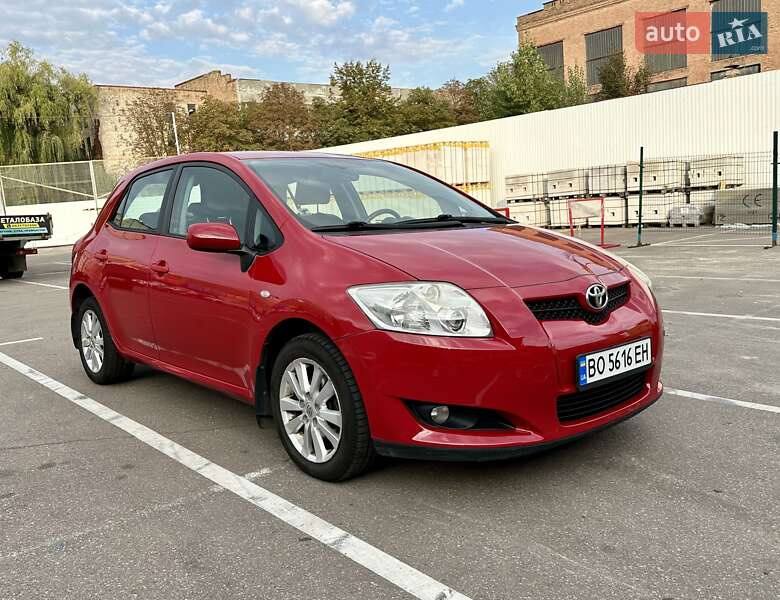 Toyota Auris (2008)