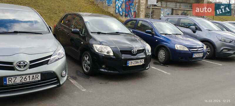 Toyota Auris (2008)