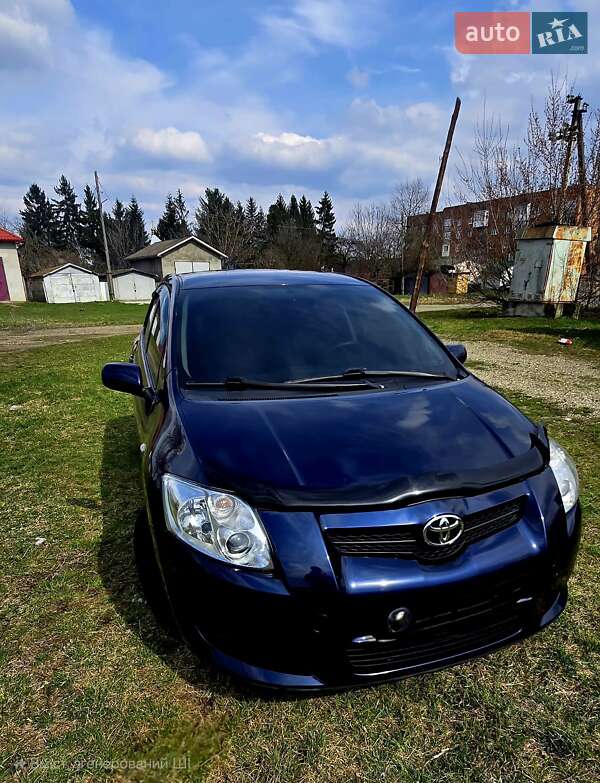 Toyota Auris (2008)
