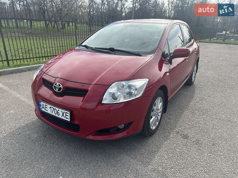 Toyota Auris (2008)