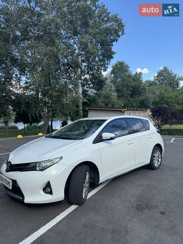 Toyota Auris (2013)