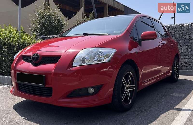 Toyota Auris (2008)