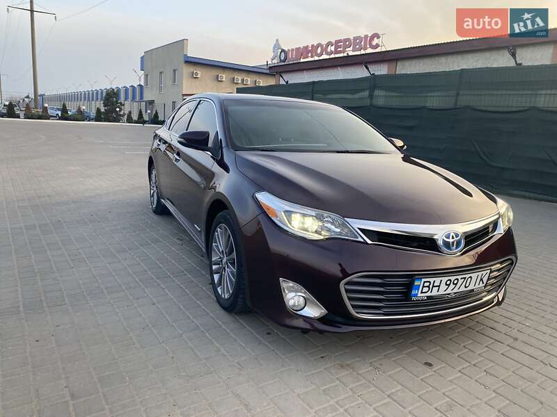 Toyota Avalon (2013)