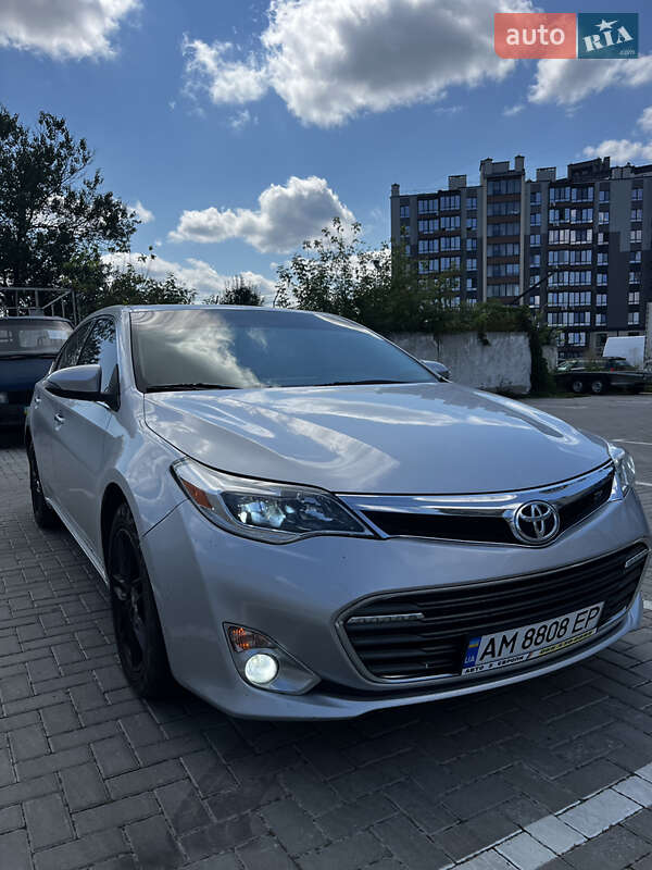 Toyota Avalon (2014)