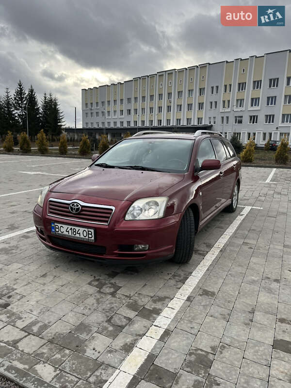 Toyota Avensis (2004)
