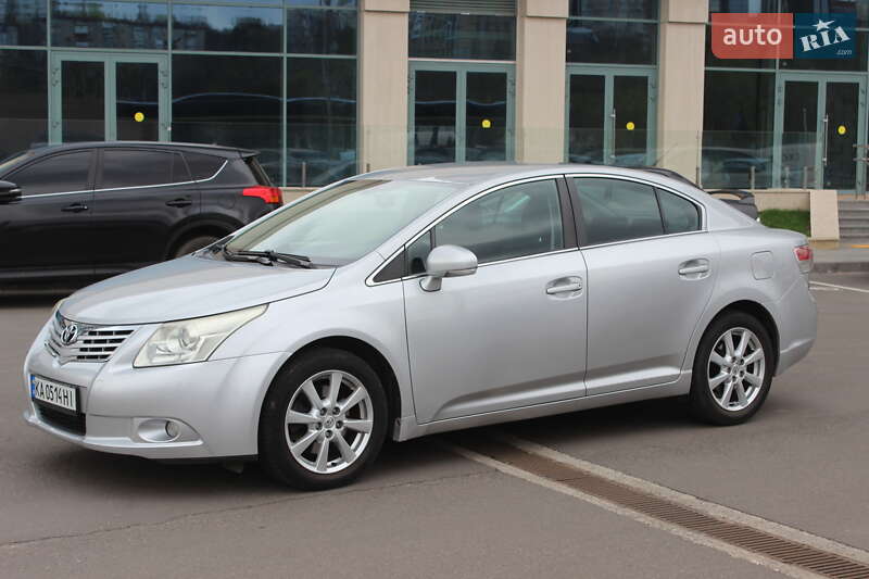 Toyota Avensis (2009)