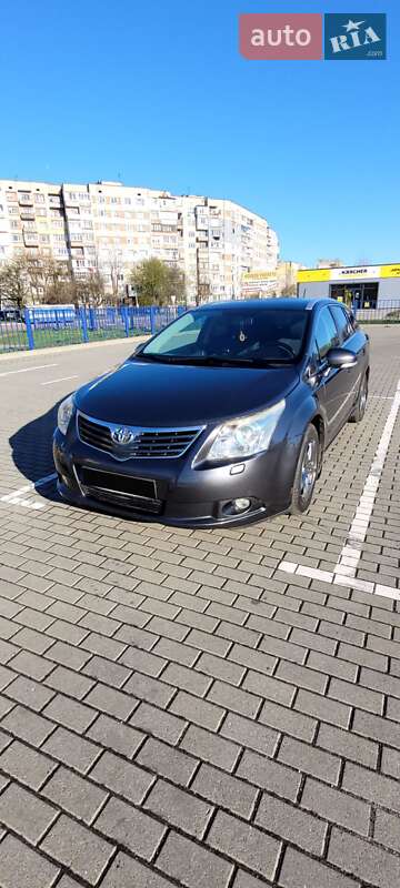 Toyota Avensis (2011)