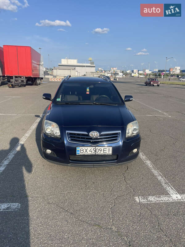 Toyota Avensis (2006)