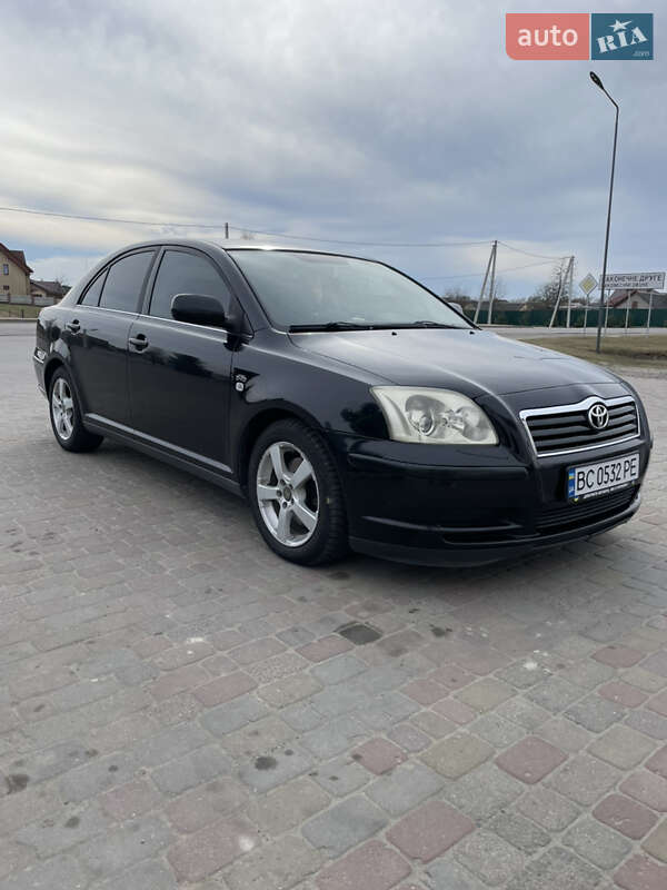 Toyota Avensis (2004)